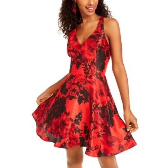 City Studios Juniors' Cutout Back Fit & Flare Dress Red Size 5 - Picture 1 of 9